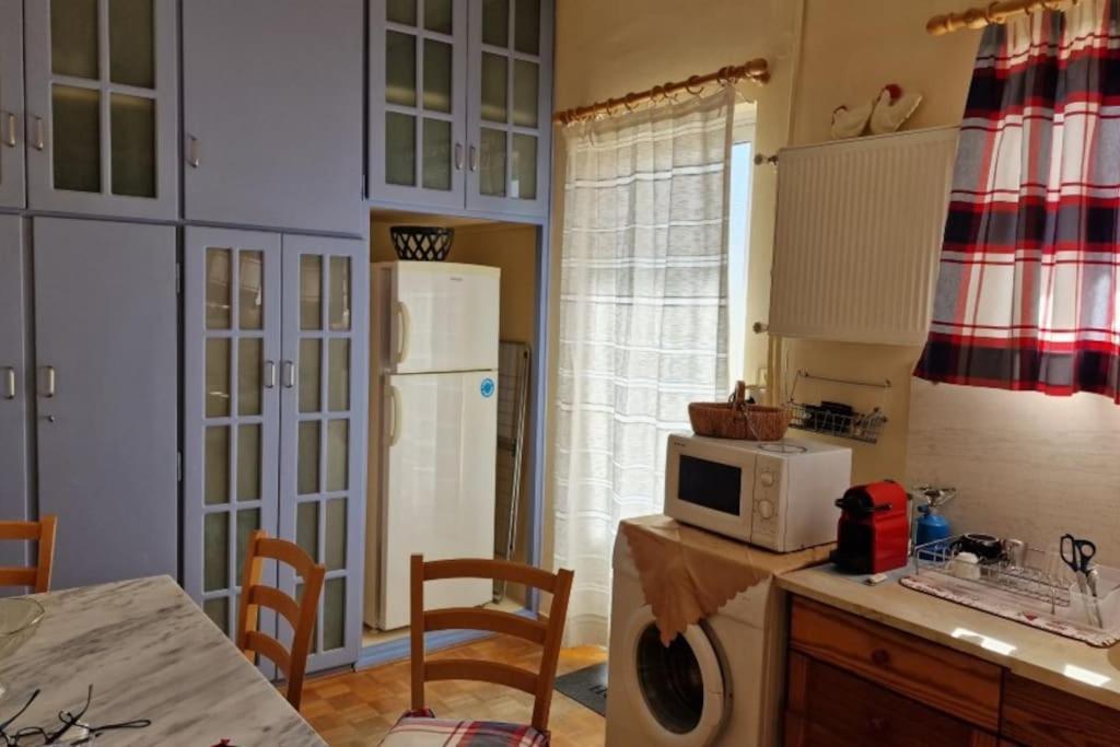 Classic Apartment In Kalamata Exterior foto
